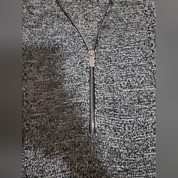 New York & Company sweater - Picture 2 of 7